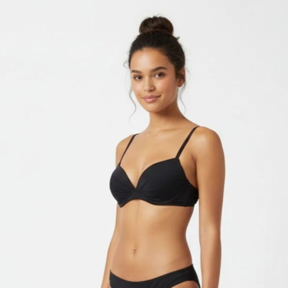 Victoria’s Secret Black Contour Underwire Swim Bathing Suit Bikini Top 34C